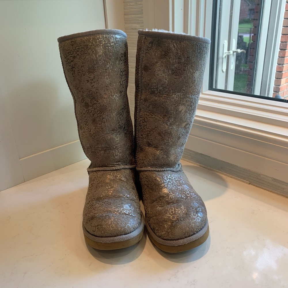 UGG metallic Classic tall fancy boot
